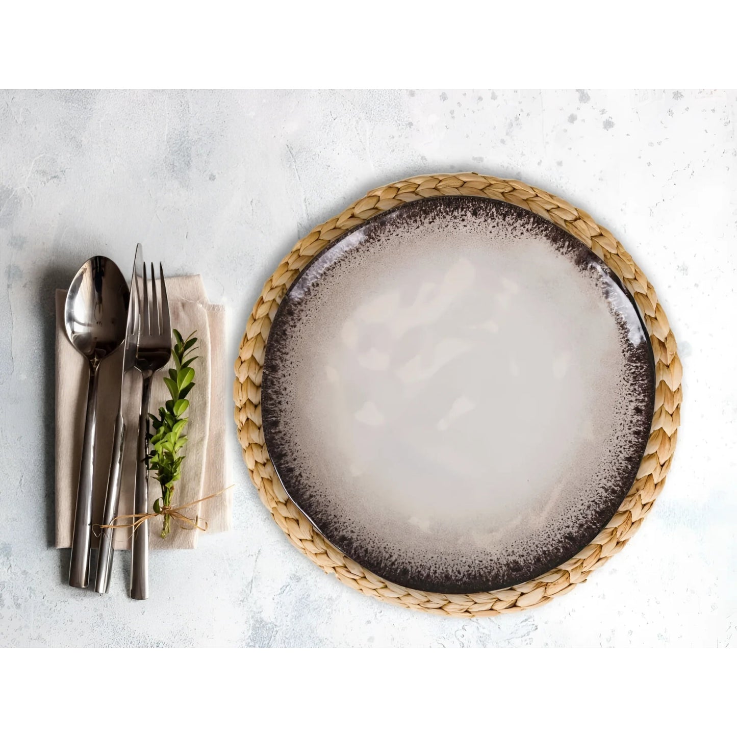 Barx Iberica irregular shape 32.5cm dinner plate