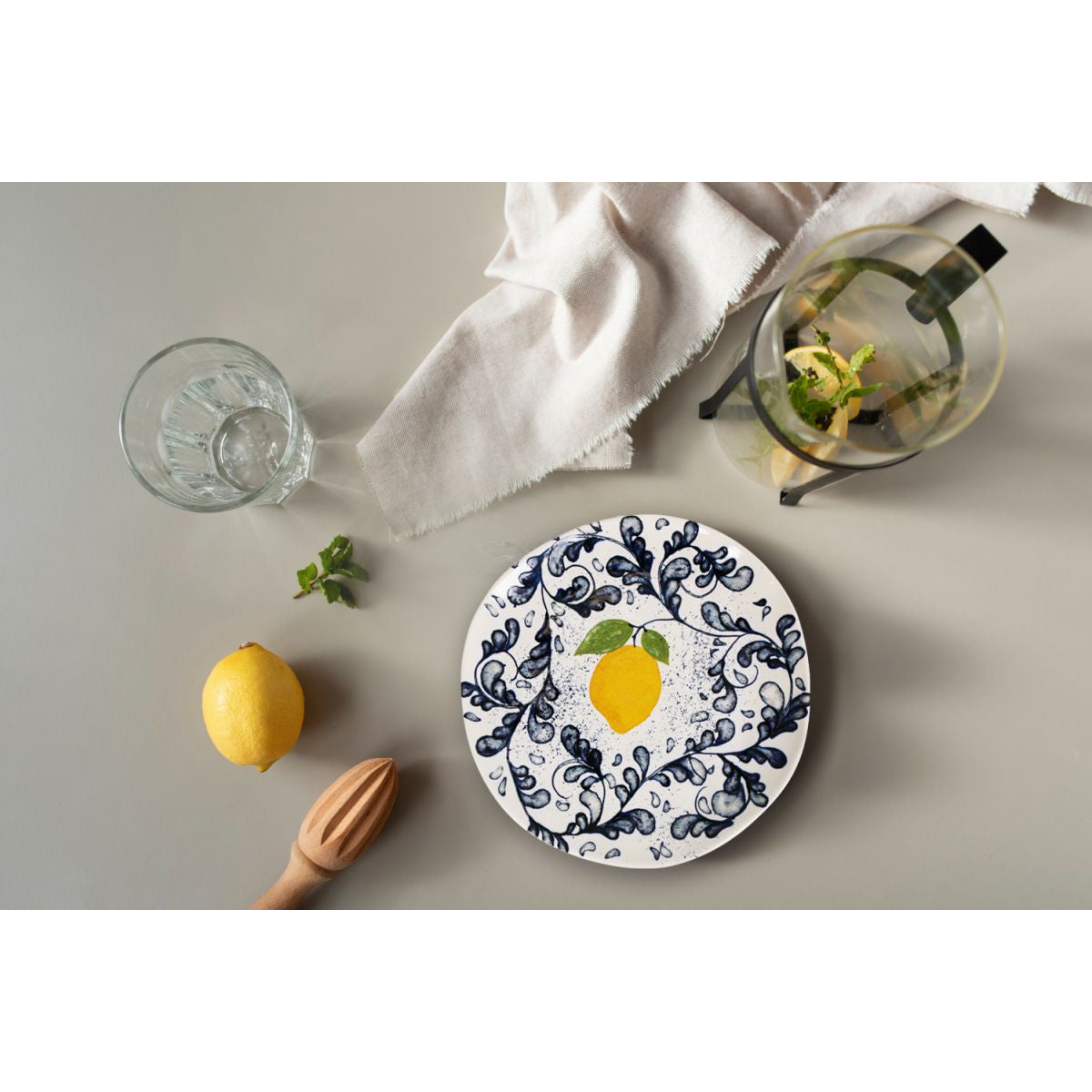Decorative white and blue plate with lemon design from Limoi Iberica 16cm bowls
