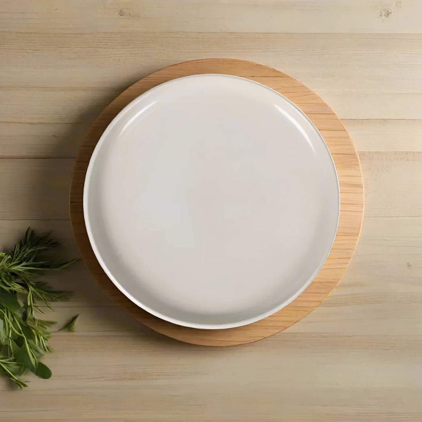 white porcelain dinner pate shiny