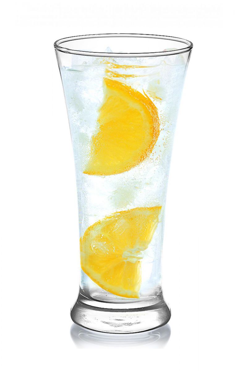 Shogun 300ml Highball glass with ice water and lemon slices for refreshing drinks
