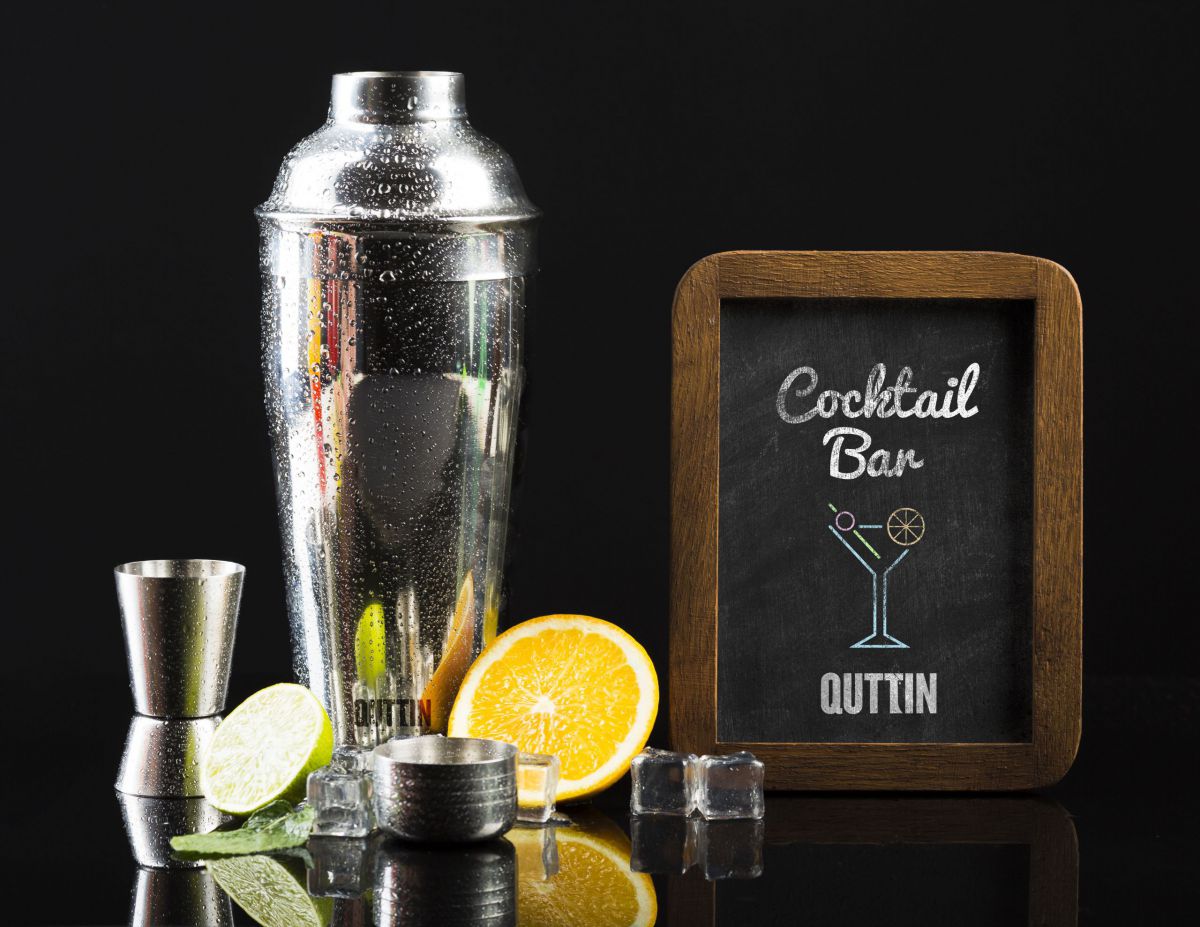 Stainless steel cocktail shaker 750ml Quttin Bar with condensation for professional mixing